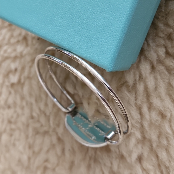 Beautiful Vintage Tiffany & Co. Sterling Bracelet in Original Pouch/Box - Picture 5 of 13